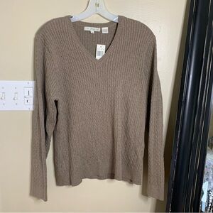 Macy’s Women's V-Neck Sweater - Tan
